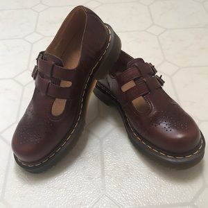 Dr. Marten double strap Mary Janes US6